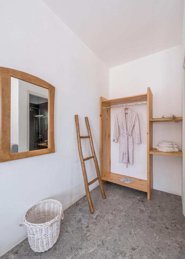 Anita Rooms & Suites Milos Adamantas  Екстериор снимка