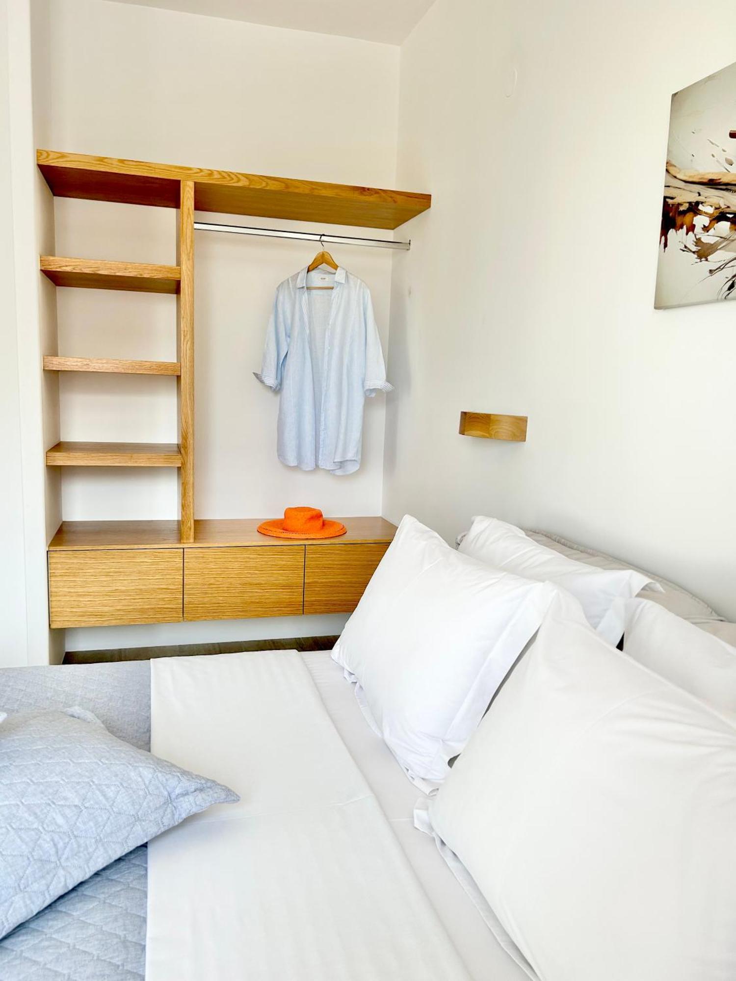 Anita Rooms & Suites Milos Adamantas  Екстериор снимка