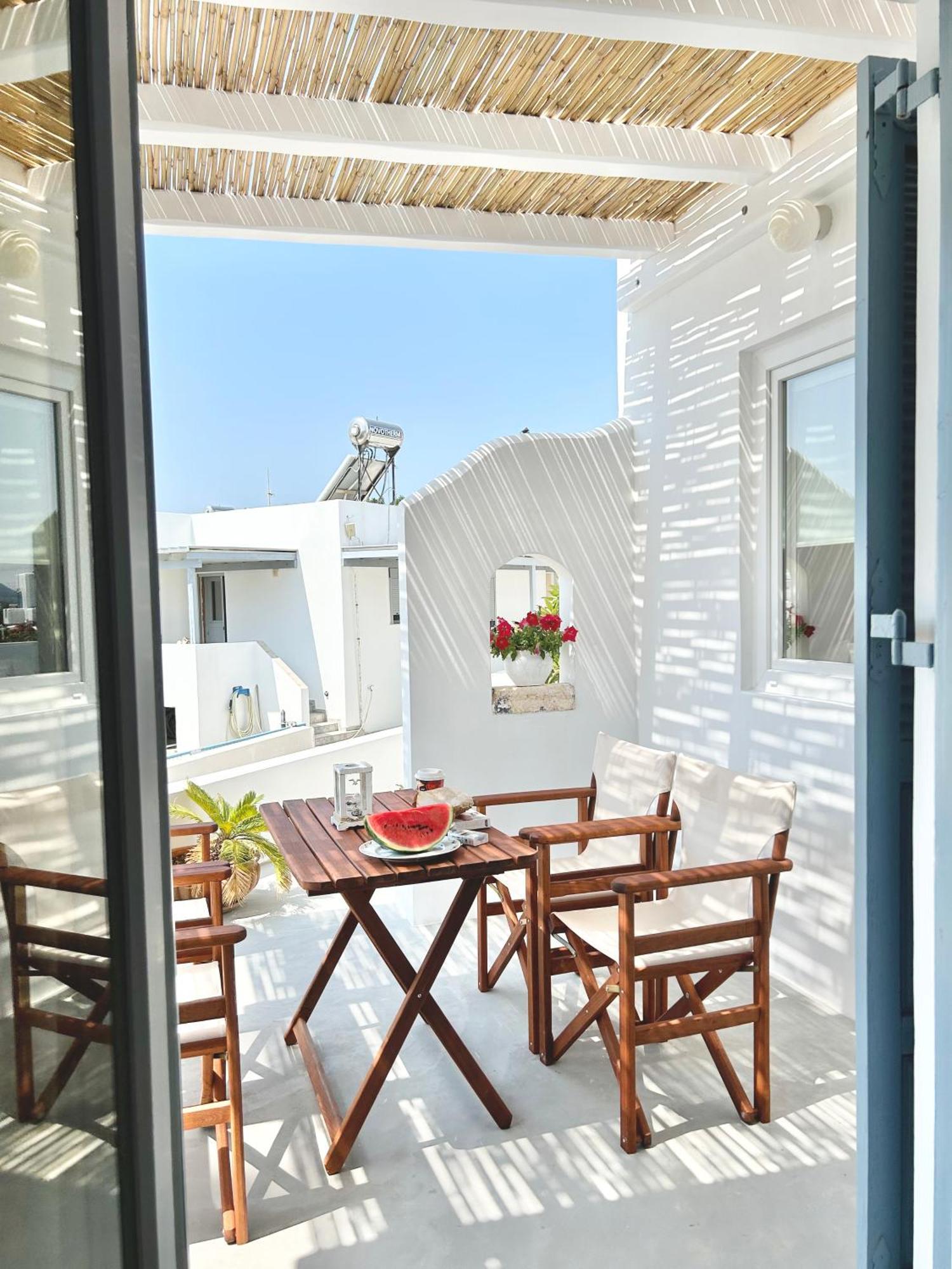 Anita Rooms & Suites Milos Adamantas  Екстериор снимка