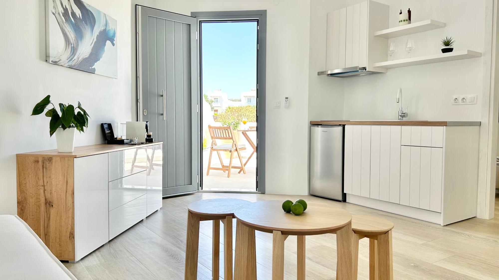 Anita Rooms & Suites Milos Adamantas  Екстериор снимка