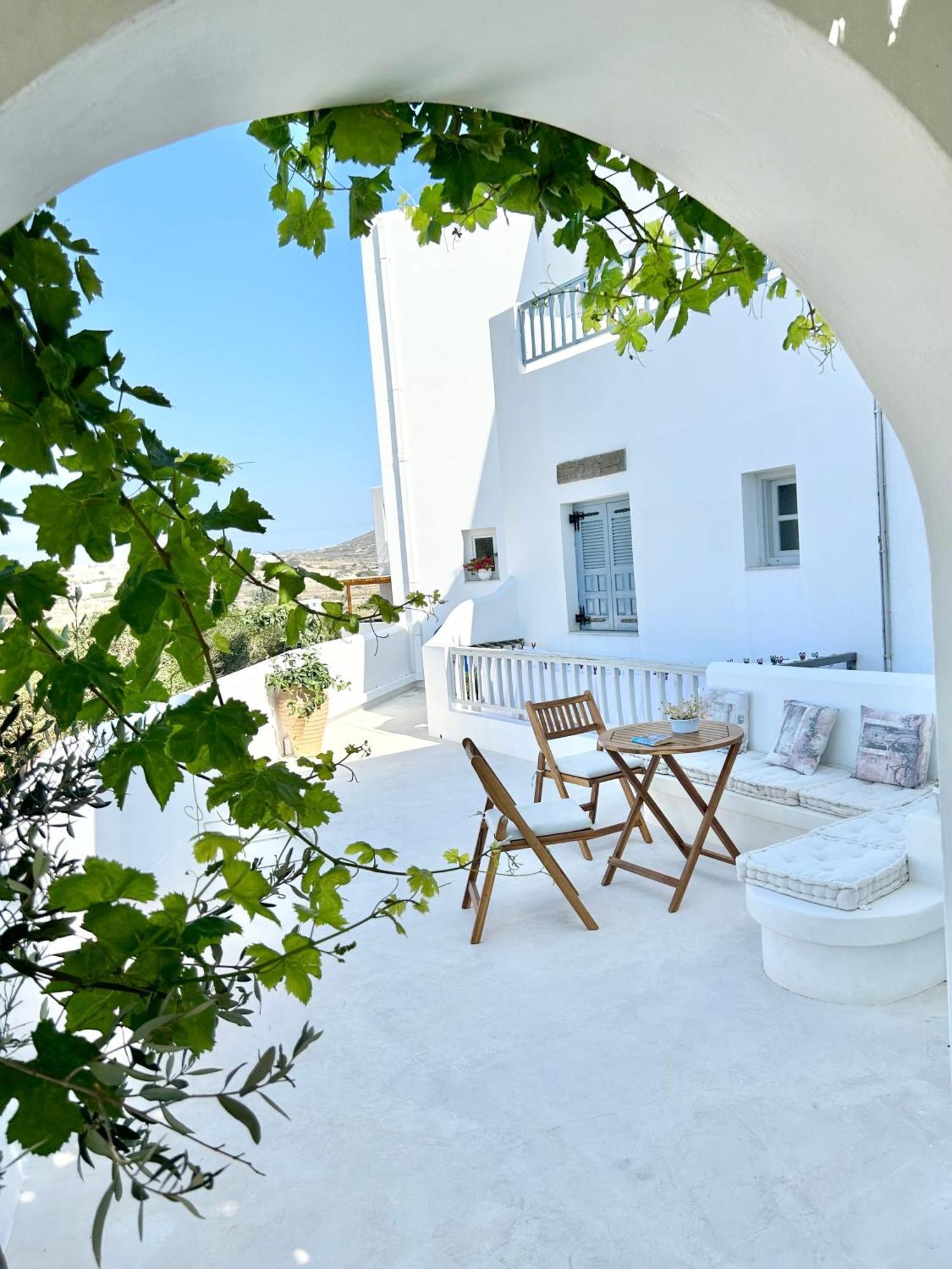 Anita Rooms & Suites Milos Adamantas  Екстериор снимка