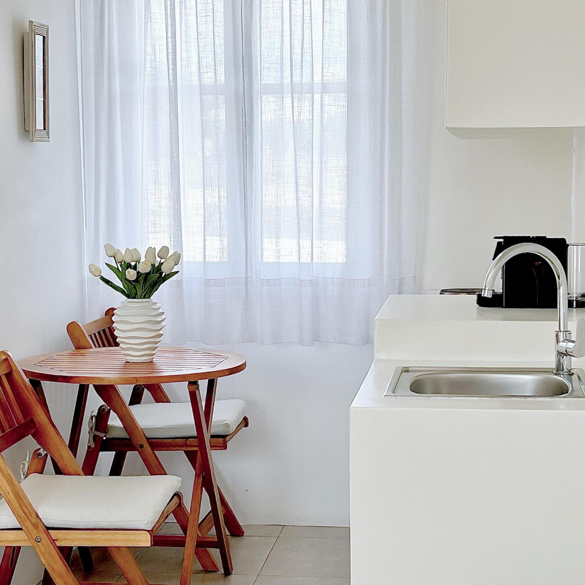 Anita Rooms & Suites Milos Adamantas  Екстериор снимка
