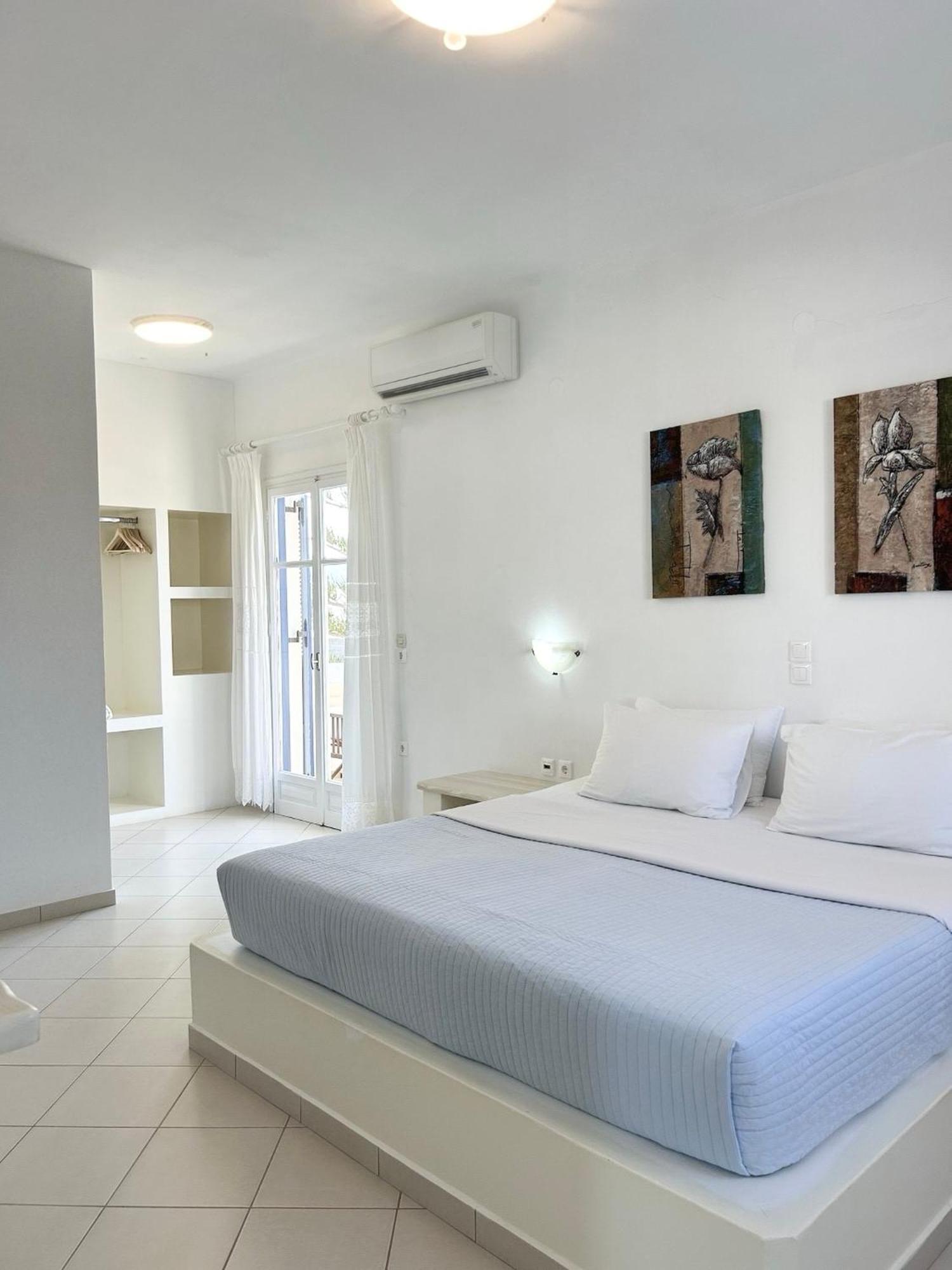 Anita Rooms & Suites Milos Adamantas  Екстериор снимка