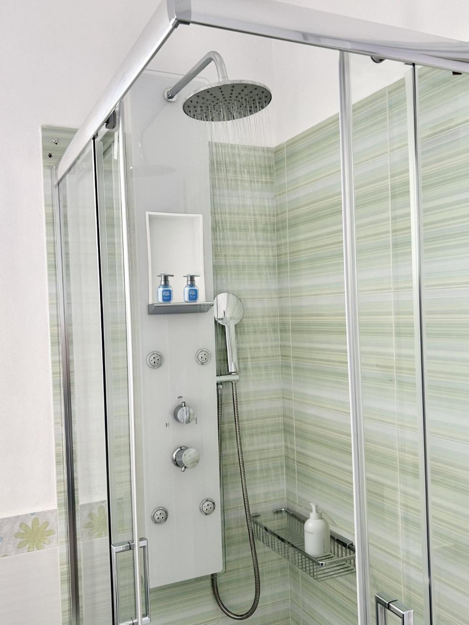 Anita Rooms & Suites Milos Adamantas  Екстериор снимка